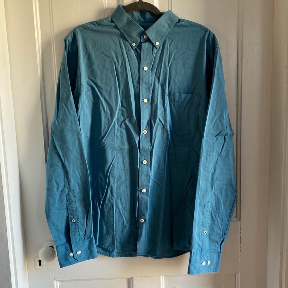 Izod Slimfit Men’s Dress Shirt